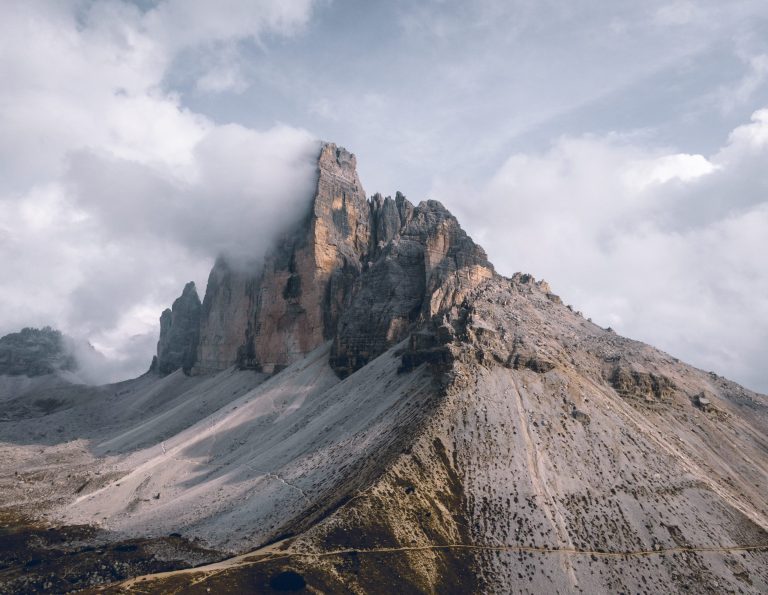 Naslovna